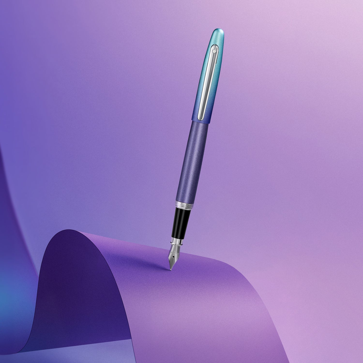 Sheaffer VFM 9430 Expressions Blue and Purple Pearlised Gradient Fountain Pen with Chrome-Plated Trims