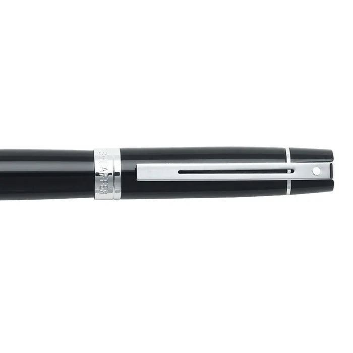 Sheaffer 300 Glossy Black Fountain Pen With Chrome Trims - Medium